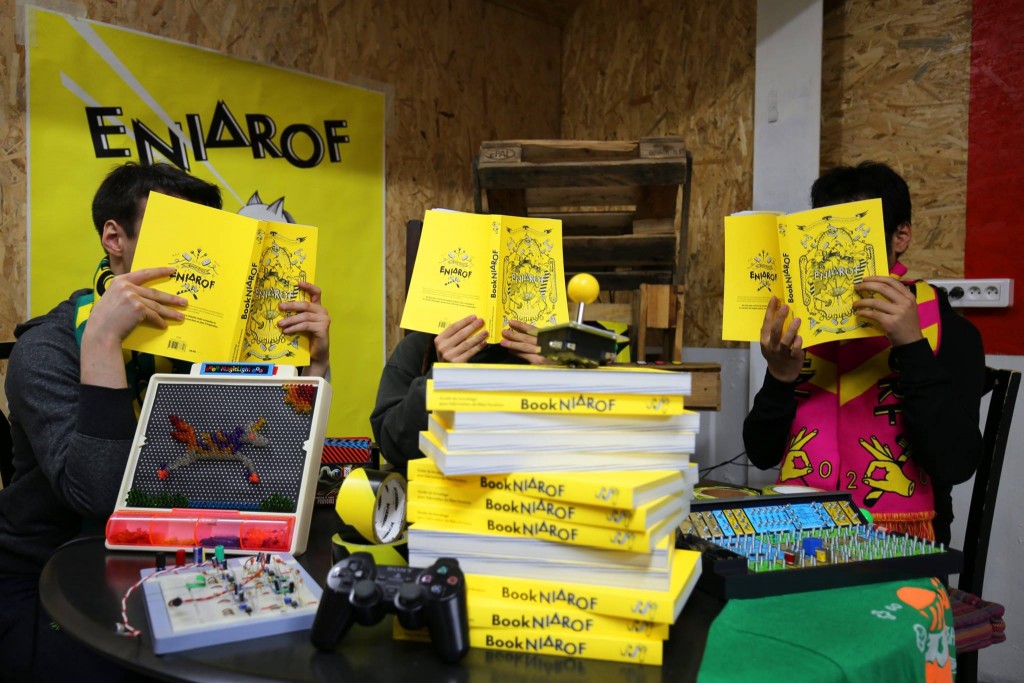 ENIAROF, Guide de bricolage pour f&ecirc;tes foraines